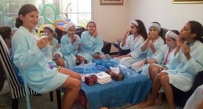 Do Not Spend Money On A Spa- Give Yourself A Facial For Much Less