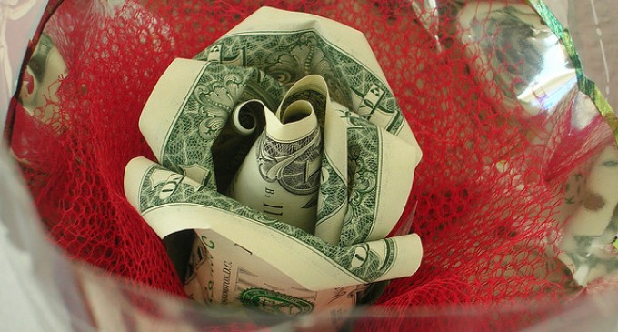 How To Have A Fun Valentine’s Day Without Breaking The Bank